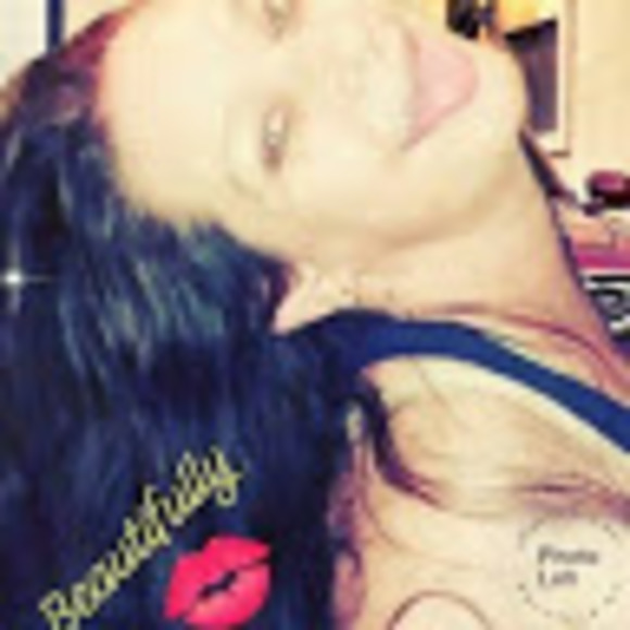 Meet your Posher, Cindy - Picture 1 of 1